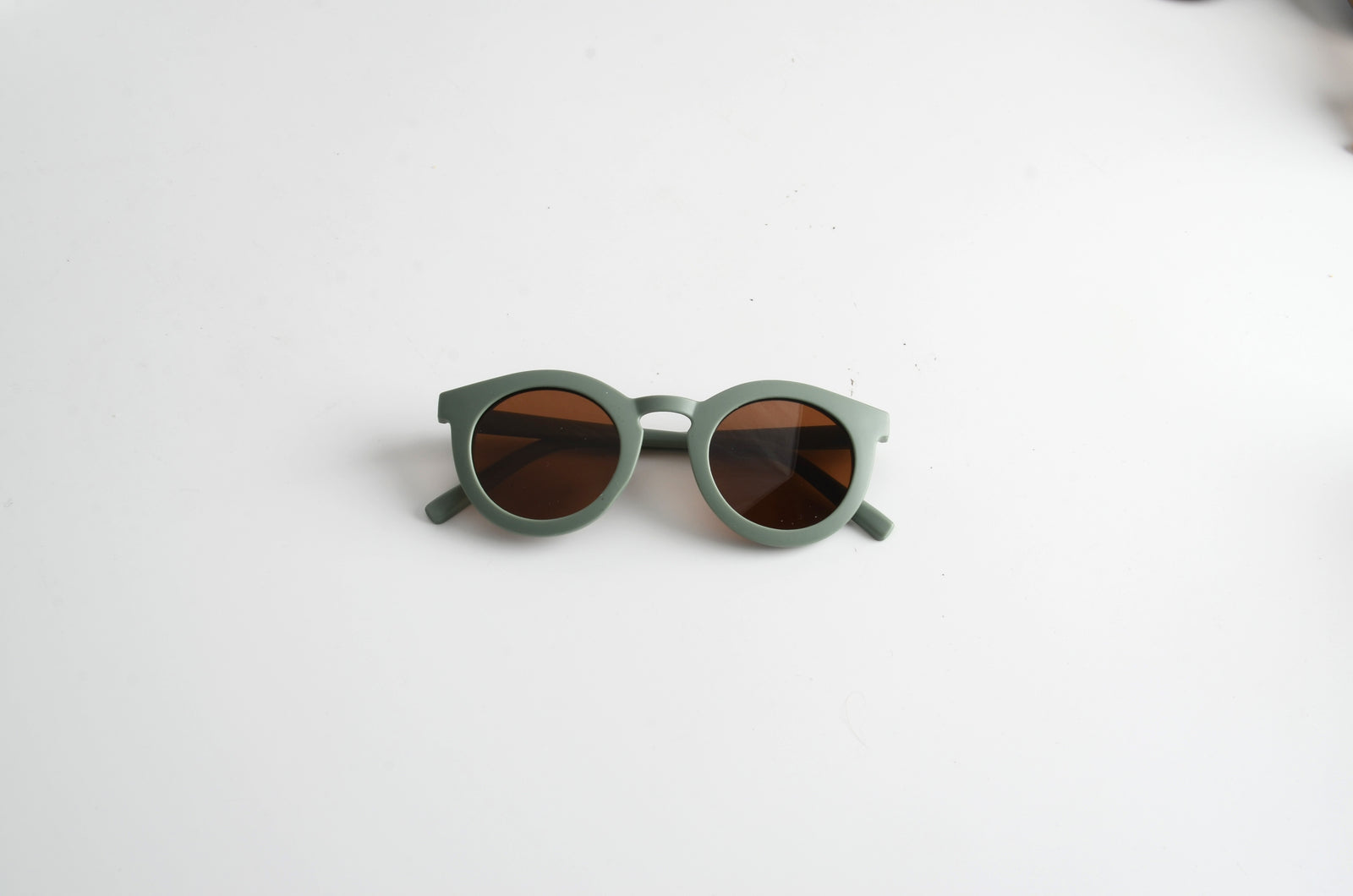 Sustainable sunglasses fern - adult and child size